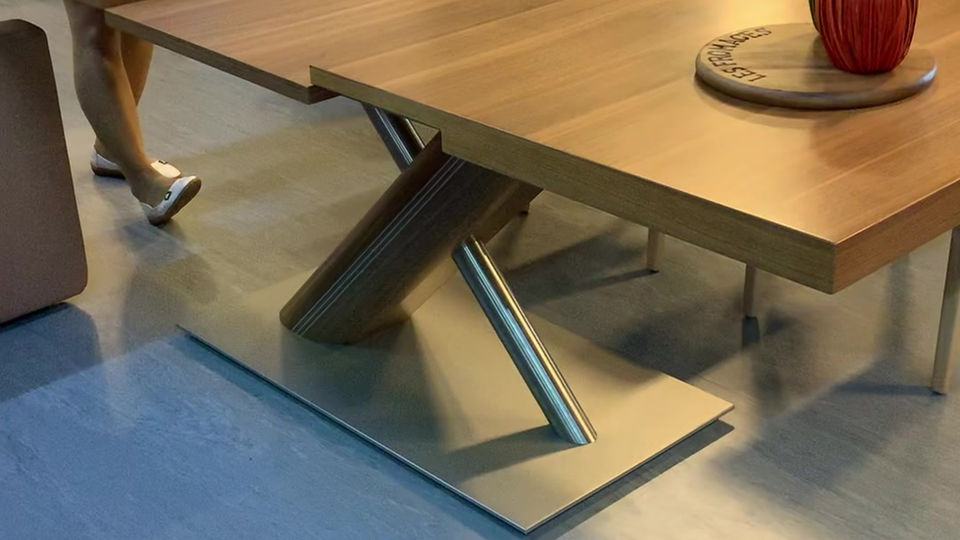 Himolla Extendable Dining Table